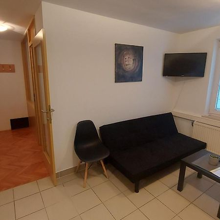 Sweet Apartments With Free Private Parking ليوبليانا الغرفة الصورة