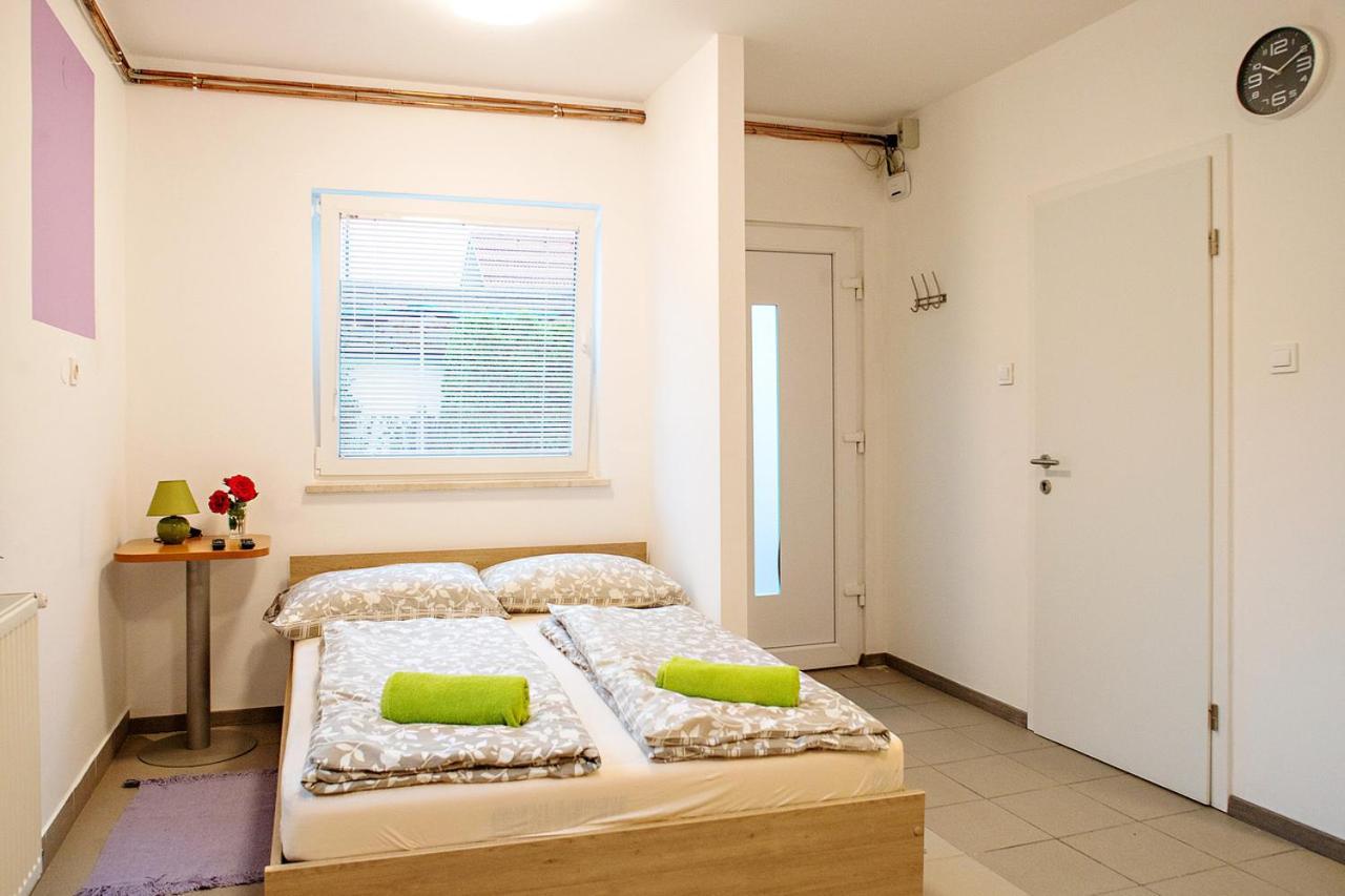 Sweet Apartments With Free Private Parking ليوبليانا الغرفة الصورة
